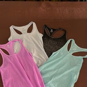Pack of a super soft athletic tops